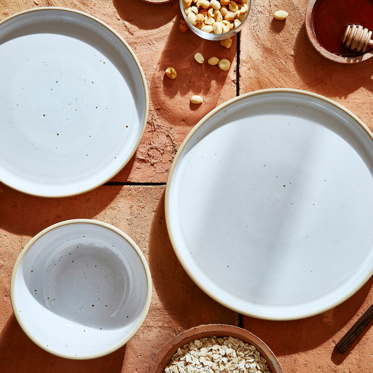 Minerals Dinner plate, Moonstone image number null