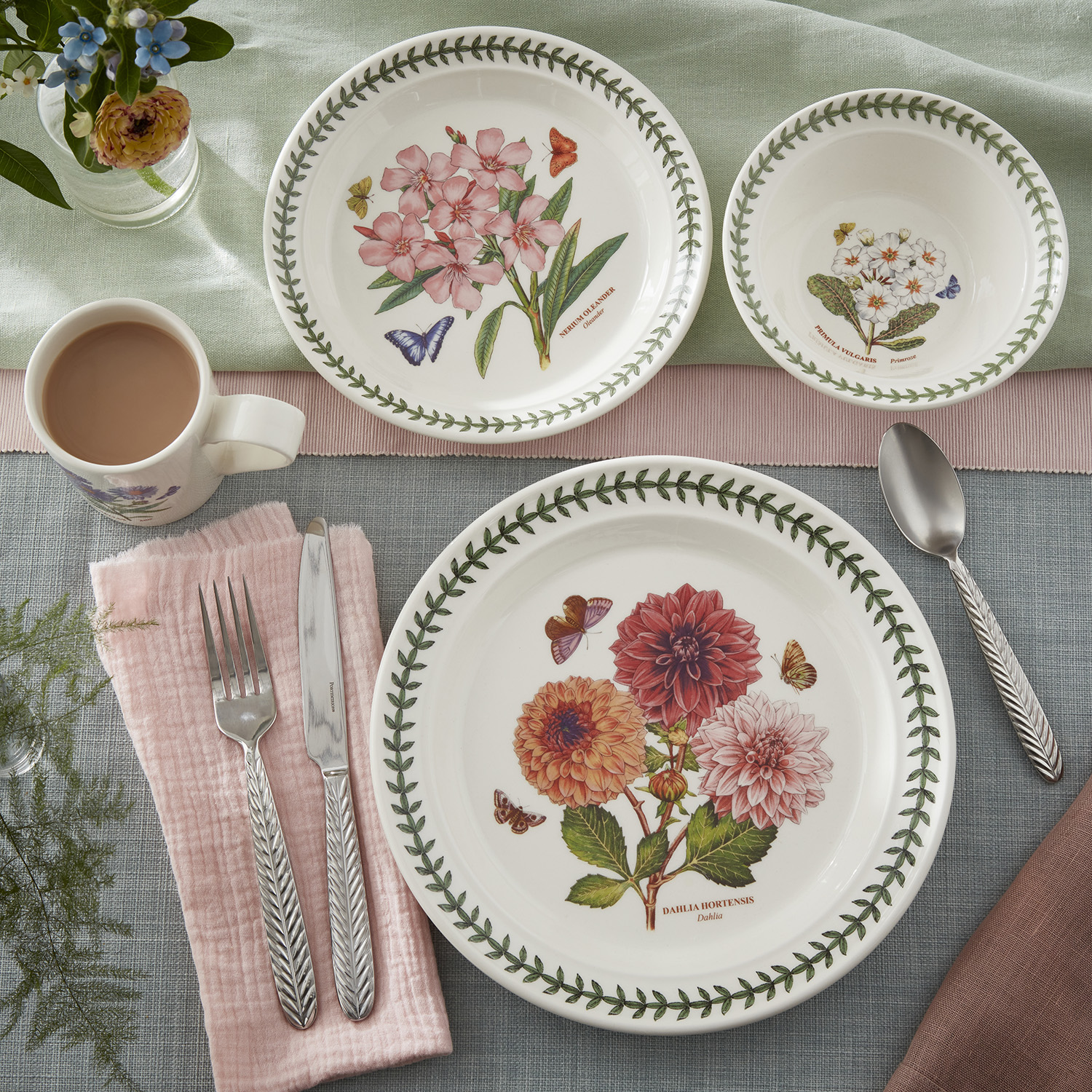 Portmeirion Botanic Garden Birds - 20cm Salad Plates - Set of 6 assorted motifs並行輸入品 Portmeirion Botanic Garden 4 Piece Place Setting | Dinner Service